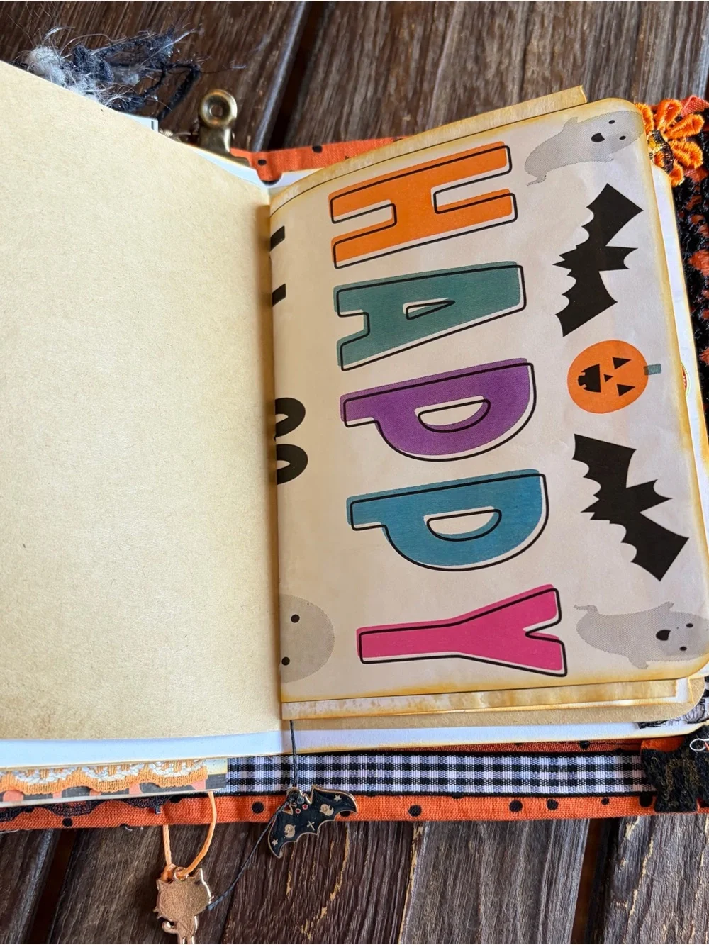 Halloween Junk Journal Small Handmade Decorated Black Cat Broom Witch Hat 3 Sig